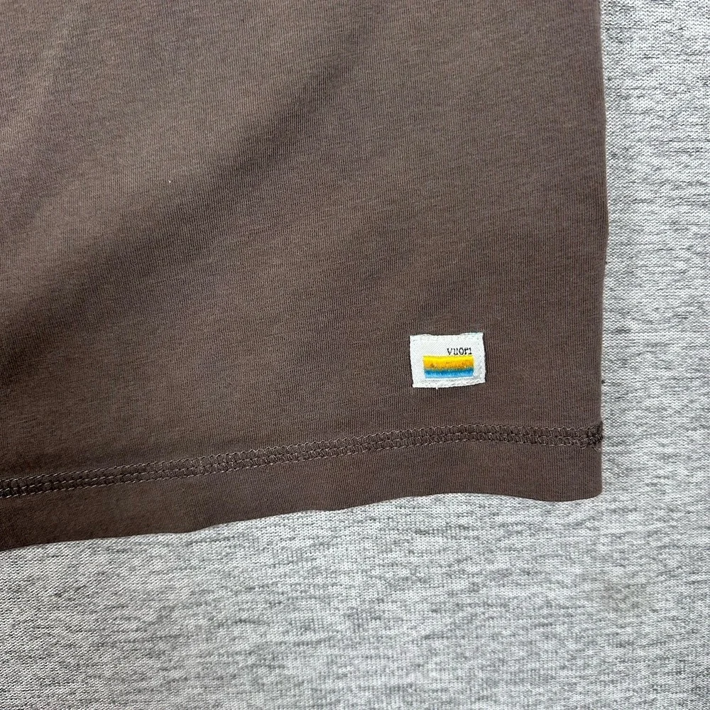 Vuori T-Shirt Mens XXL Beige Taupe Tuvalu Tee Pima Blend Stretch Active STAINS - Picture 6 of 8